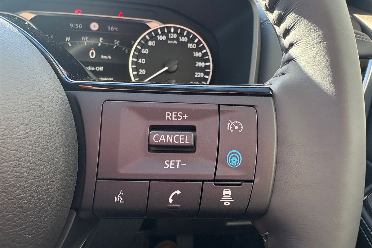 2025 Nissan X-TRAIL ST-L e-POWER T33