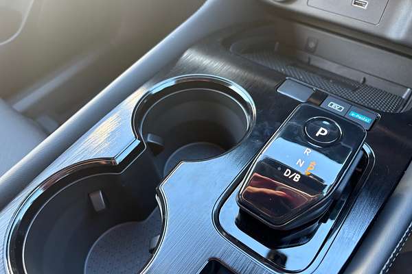 2025 Nissan X-TRAIL ST-L e-POWER T33