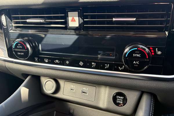 2025 Nissan X-TRAIL ST-L T33