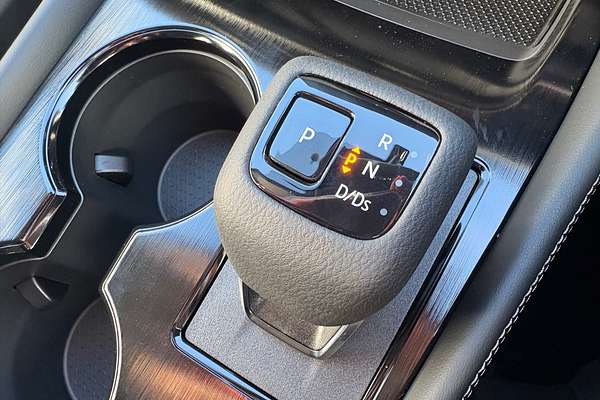 2025 Nissan X-TRAIL ST-L T33