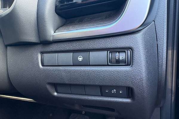 2025 Nissan X-TRAIL ST-L T33