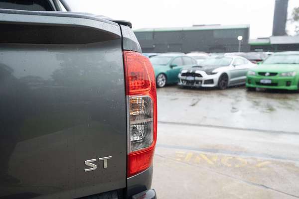 2019 Nissan Navara ST D23 Series 4 4X4
