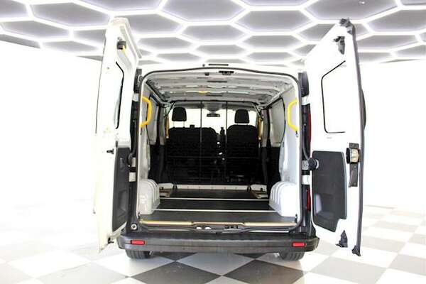 2020 Mitsubishi EXPRESS GLX SN MY21