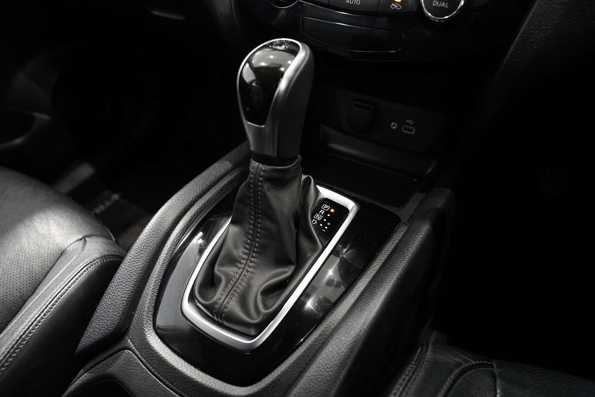 2021 Nissan X-TRAIL ST-L T32