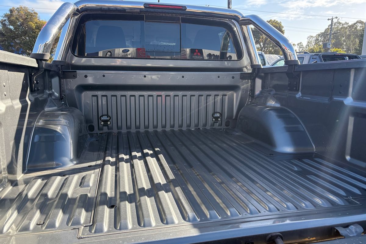 2024 Nissan Navara ST D23 4X4