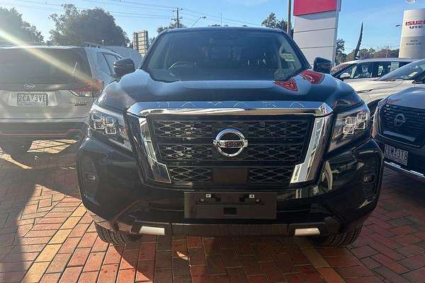 2025 Nissan Navara ST-X D23 4X4