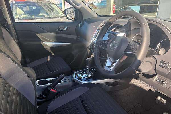 2025 Nissan Navara ST-X D23 4X4