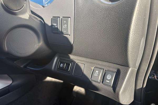 2025 Nissan Navara ST-X D23 4X4