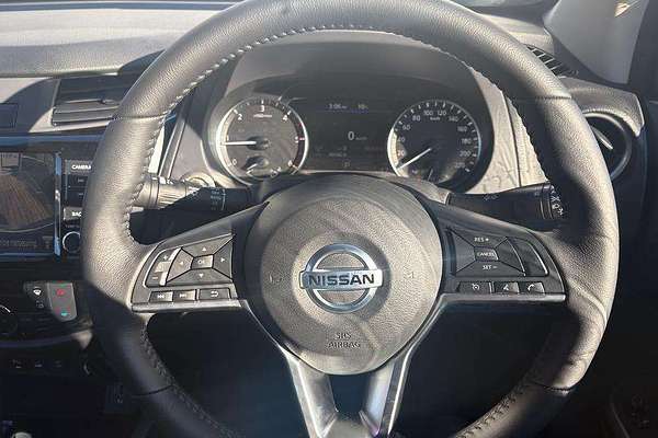 2025 Nissan Navara ST-X D23 4X4