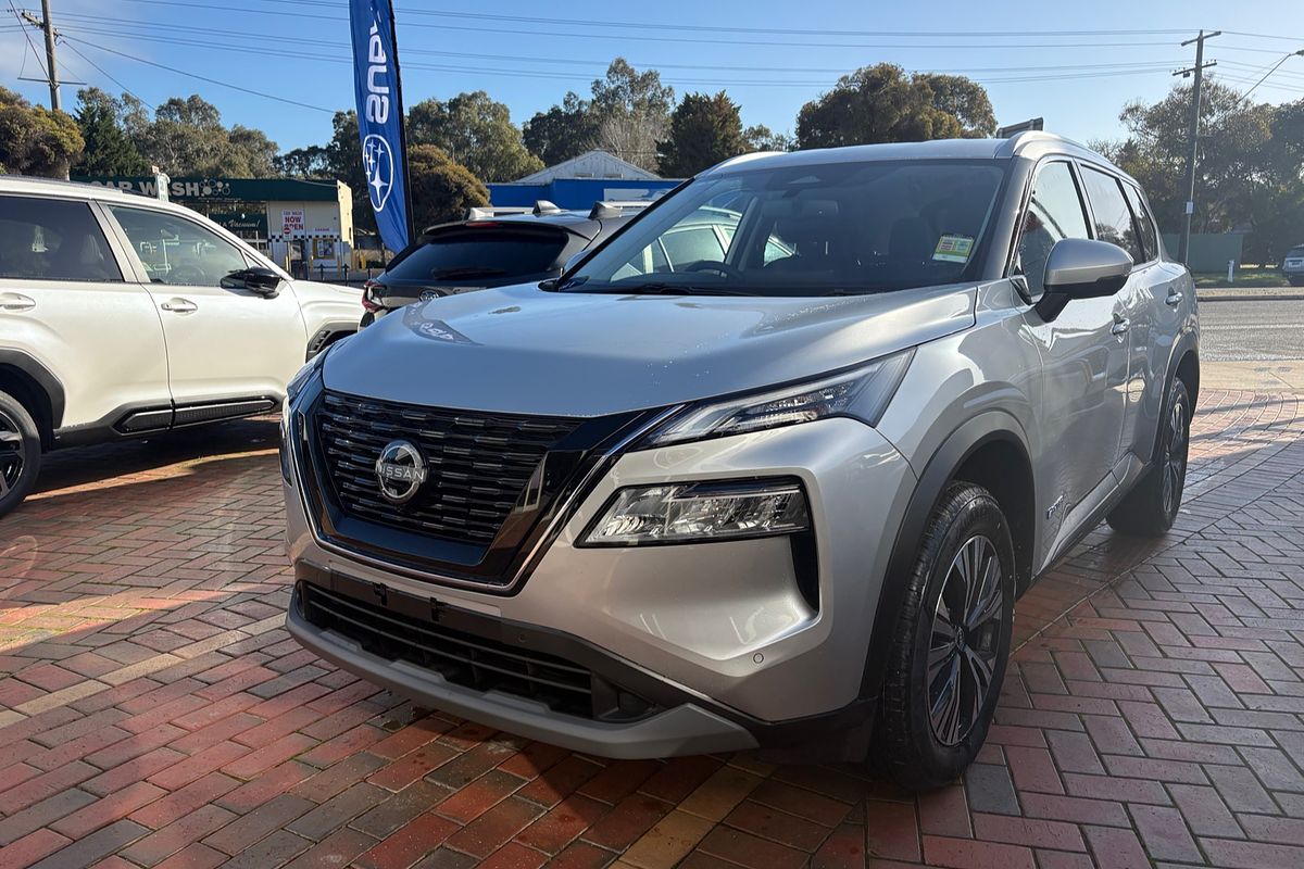 2025 Nissan X-TRAIL ST-L e-POWER T33