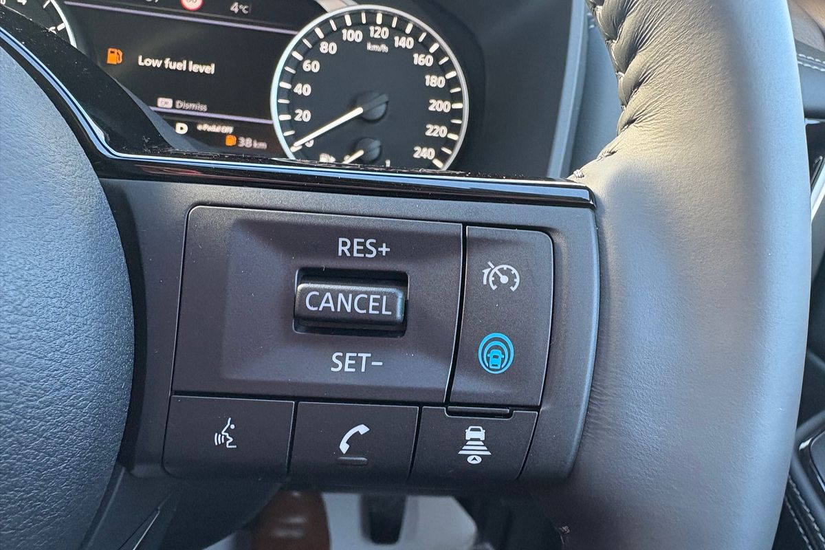 2025 Nissan X-TRAIL ST-L e-POWER T33