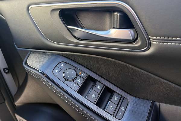 2025 Nissan X-TRAIL ST-L e-POWER T33