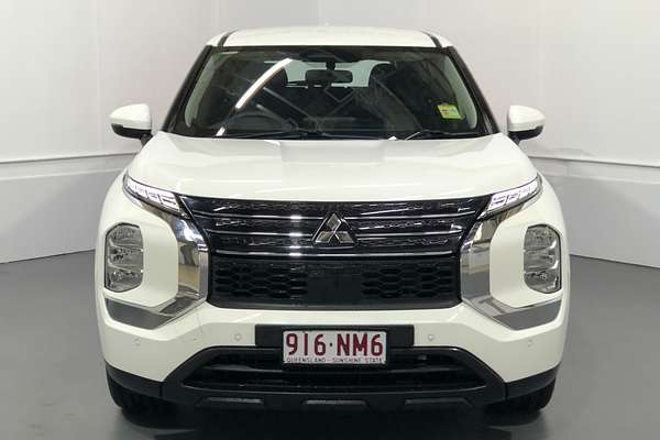 2023 Mitsubishi Outlander ES ZM