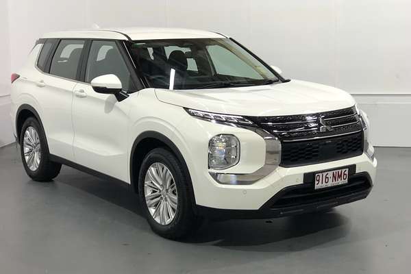 2023 Mitsubishi Outlander ES ZM