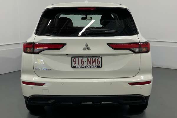 2023 Mitsubishi Outlander ES ZM
