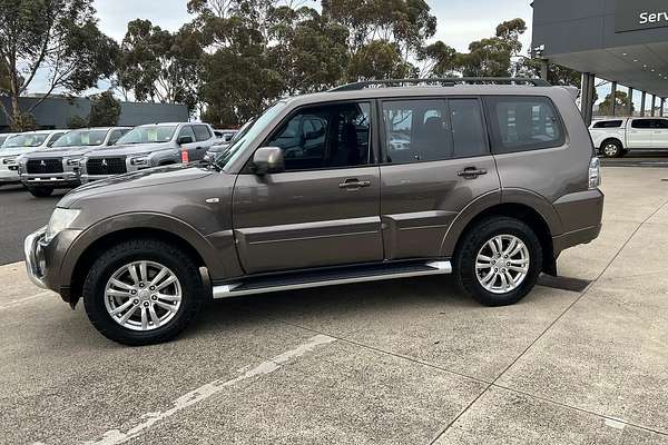 2013 Mitsubishi Pajero GLX-R NW