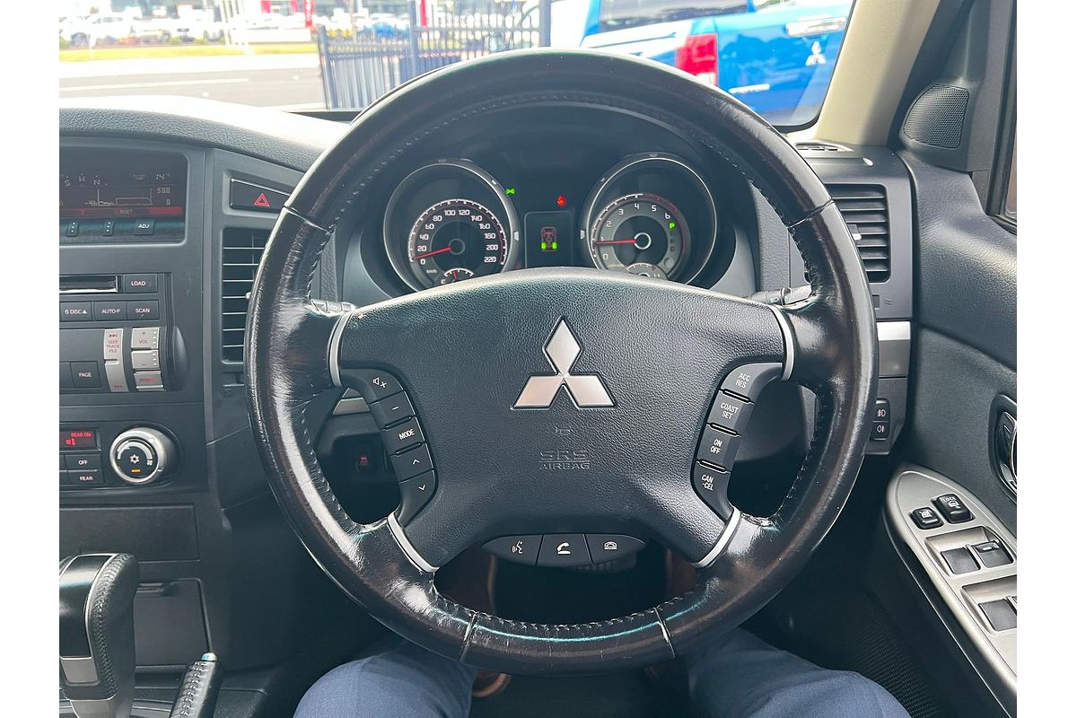 2013 Mitsubishi Pajero GLX-R NW
