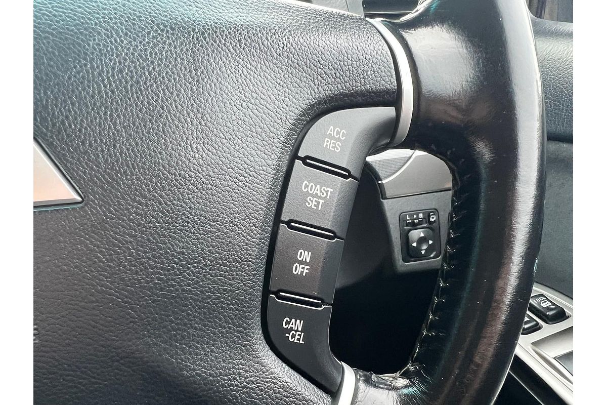 2013 Mitsubishi Pajero GLX-R NW