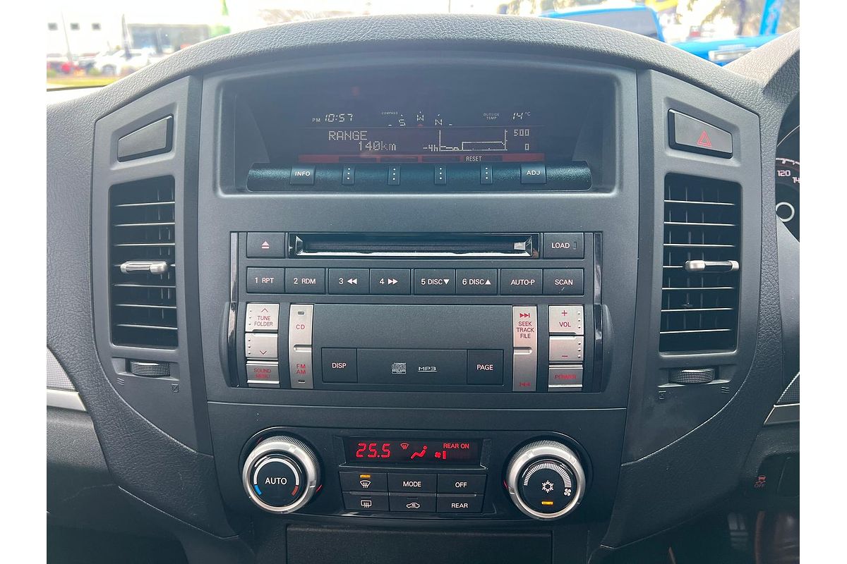 2013 Mitsubishi Pajero GLX-R NW