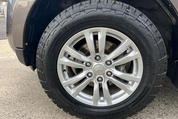 2013 Mitsubishi Pajero GLX-R NW