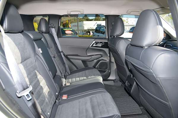 2025 Mitsubishi Outlander PHEV Aspire ZM