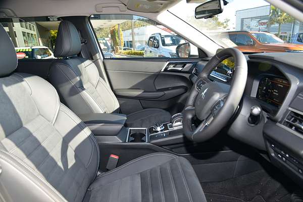 2025 Mitsubishi Outlander PHEV Aspire ZM