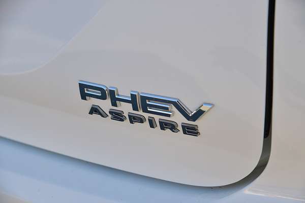 2025 Mitsubishi Outlander PHEV Aspire ZM
