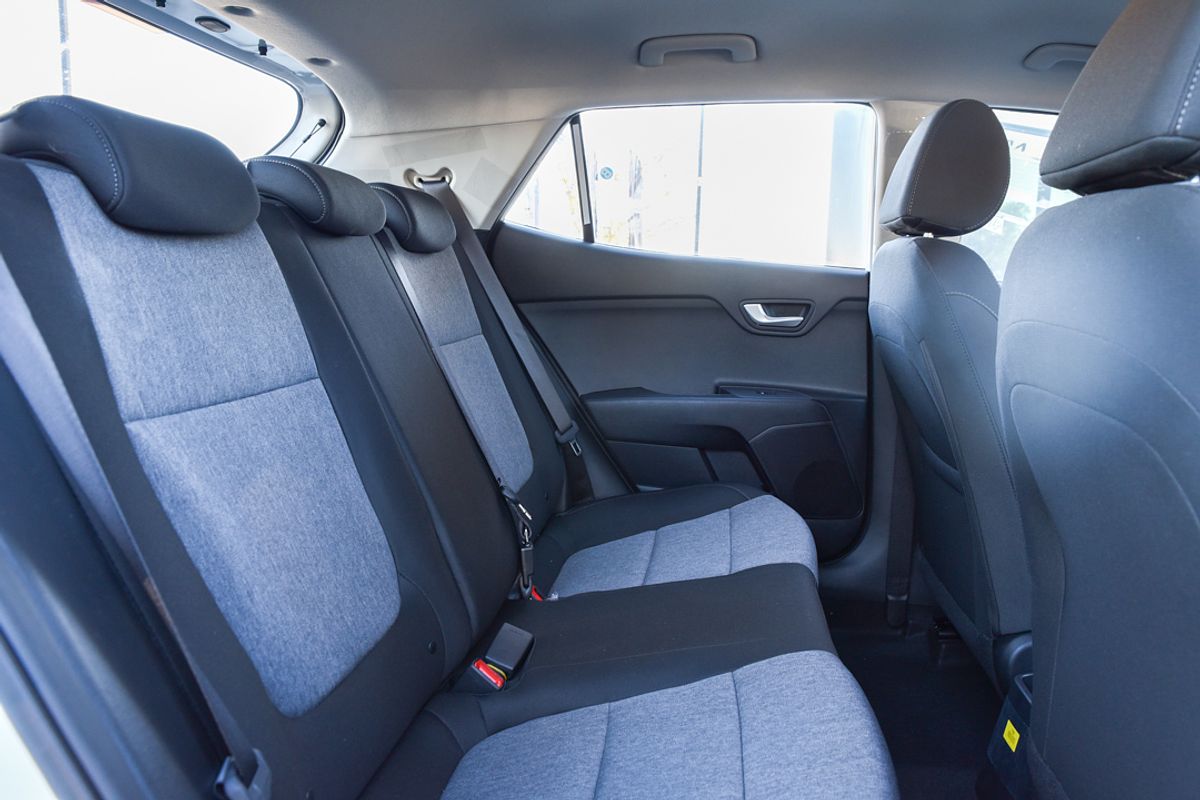 2025 Kia Stonic S YB