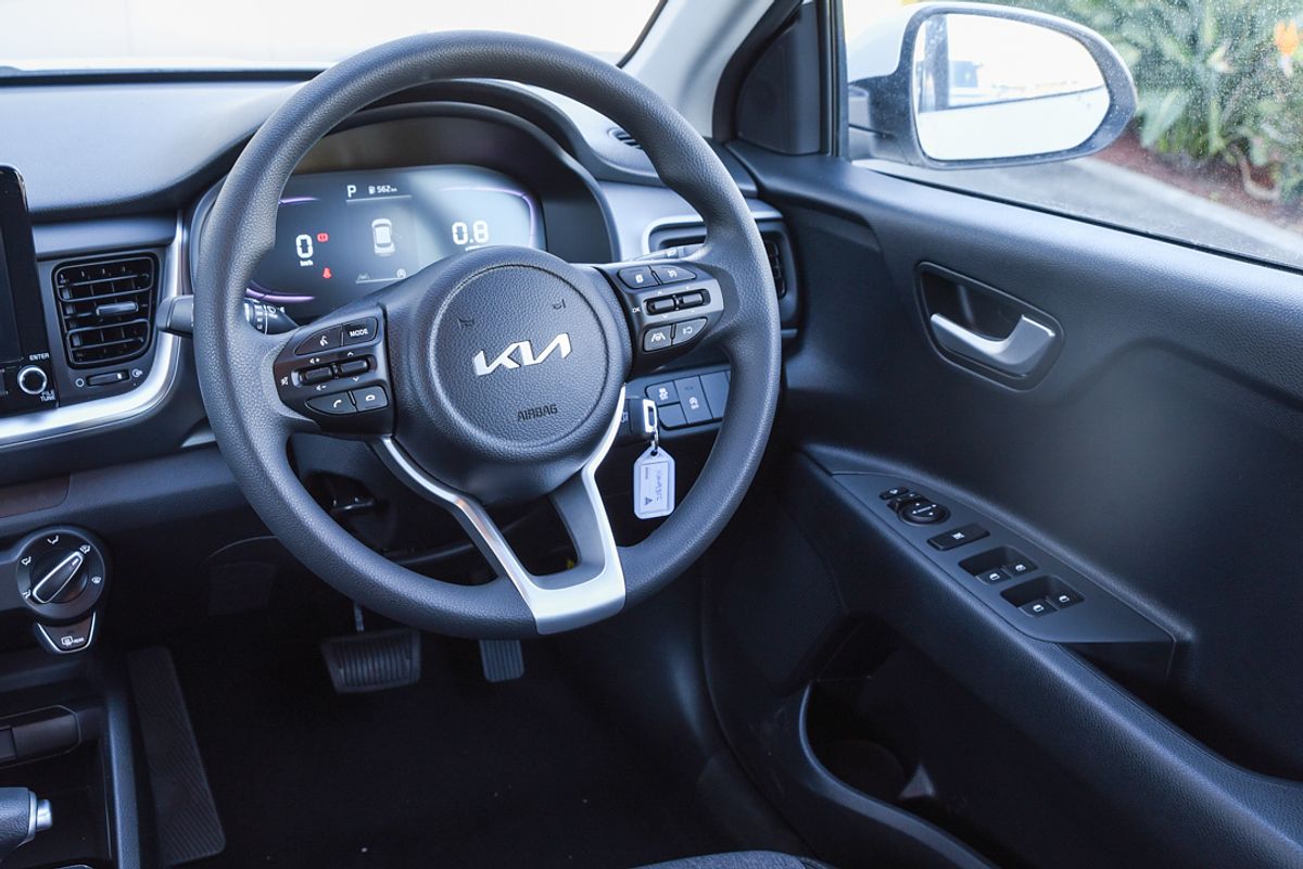 2025 Kia Stonic S YB