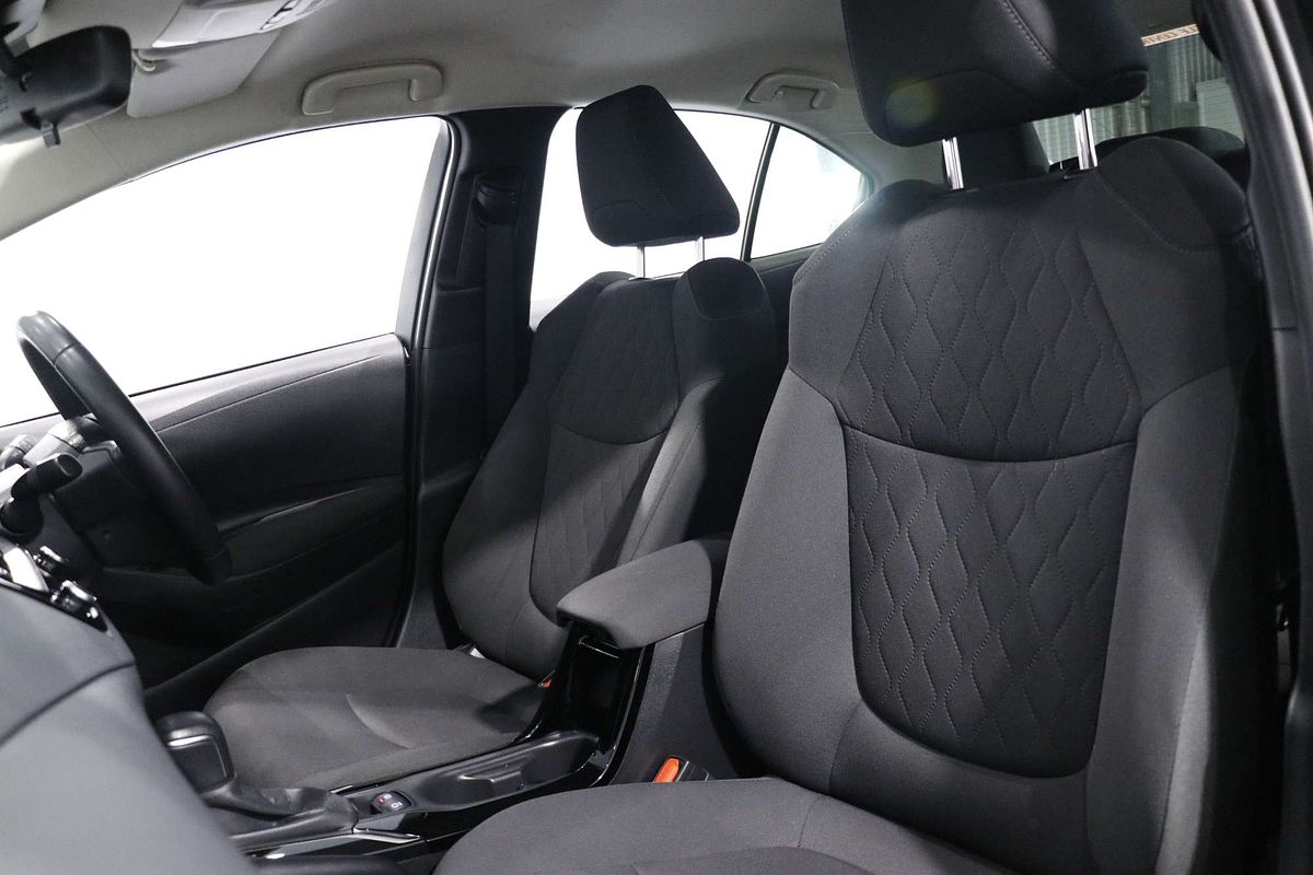 2019 Toyota Corolla SX Hybrid ZWE211R