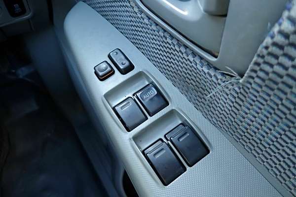 2008 Toyota Hilux SR KUN26R 4X4