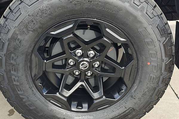 2024 Nissan Navara PRO-4X Warrior D23 4X4