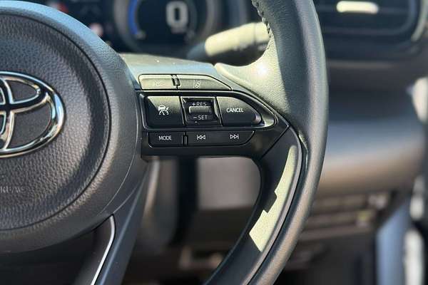 2023 Toyota Yaris SX Hybrid MXPH10R