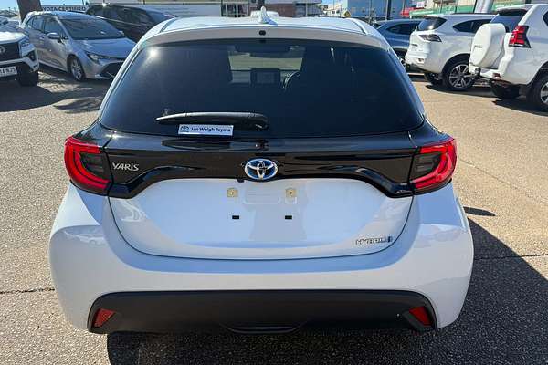 2023 Toyota Yaris SX Hybrid MXPH10R
