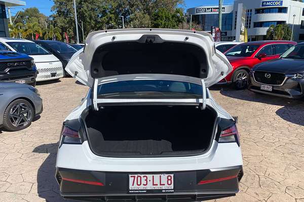 2024 Hyundai i30 Premium CN7.V2