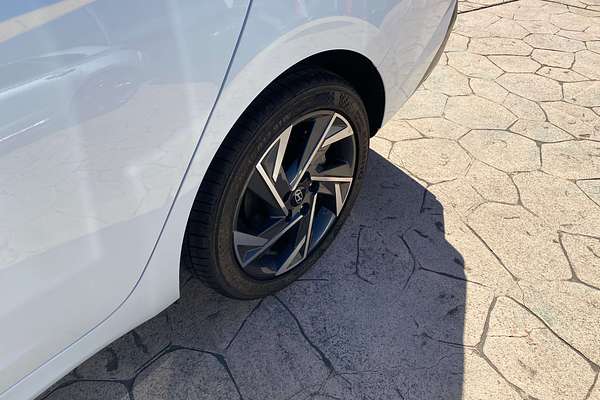 2024 Hyundai i30 Premium CN7.V2
