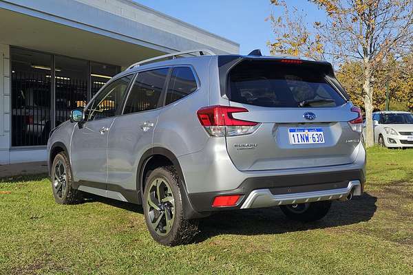 2025 Subaru Forester 2.5i-S S5