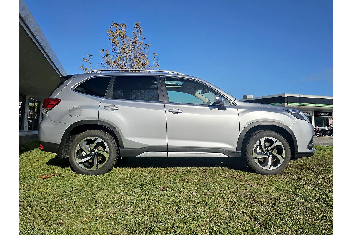 2025 Subaru Forester 2.5i-S S5