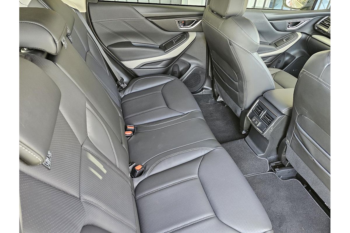 2025 Subaru Forester 2.5i-S S5