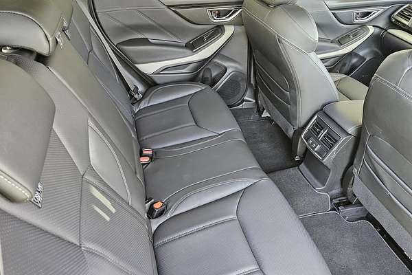 2025 Subaru Forester 2.5i-S S5