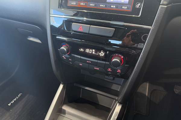 2023 Suzuki Vitara Turbo LY Series II