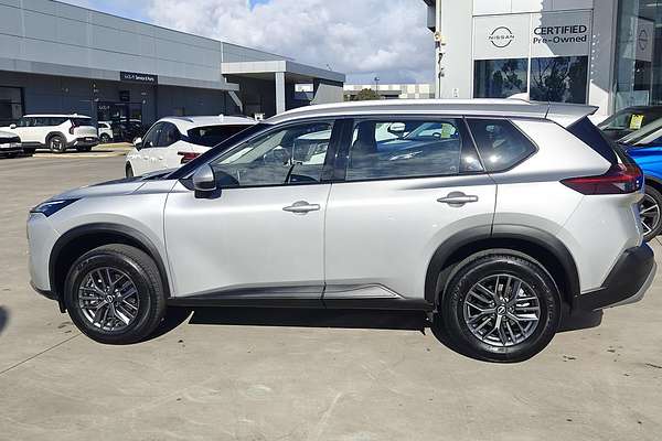 2024 Nissan X-TRAIL ST T33