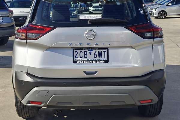 2024 Nissan X-TRAIL ST T33