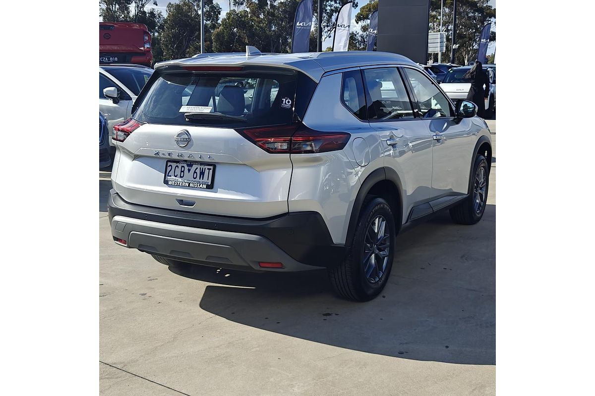 2024 Nissan X-TRAIL ST T33