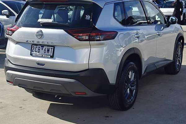 2024 Nissan X-TRAIL ST T33
