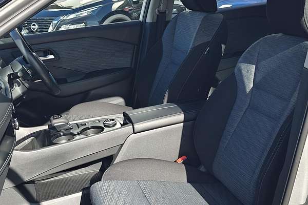 2024 Nissan X-TRAIL ST T33
