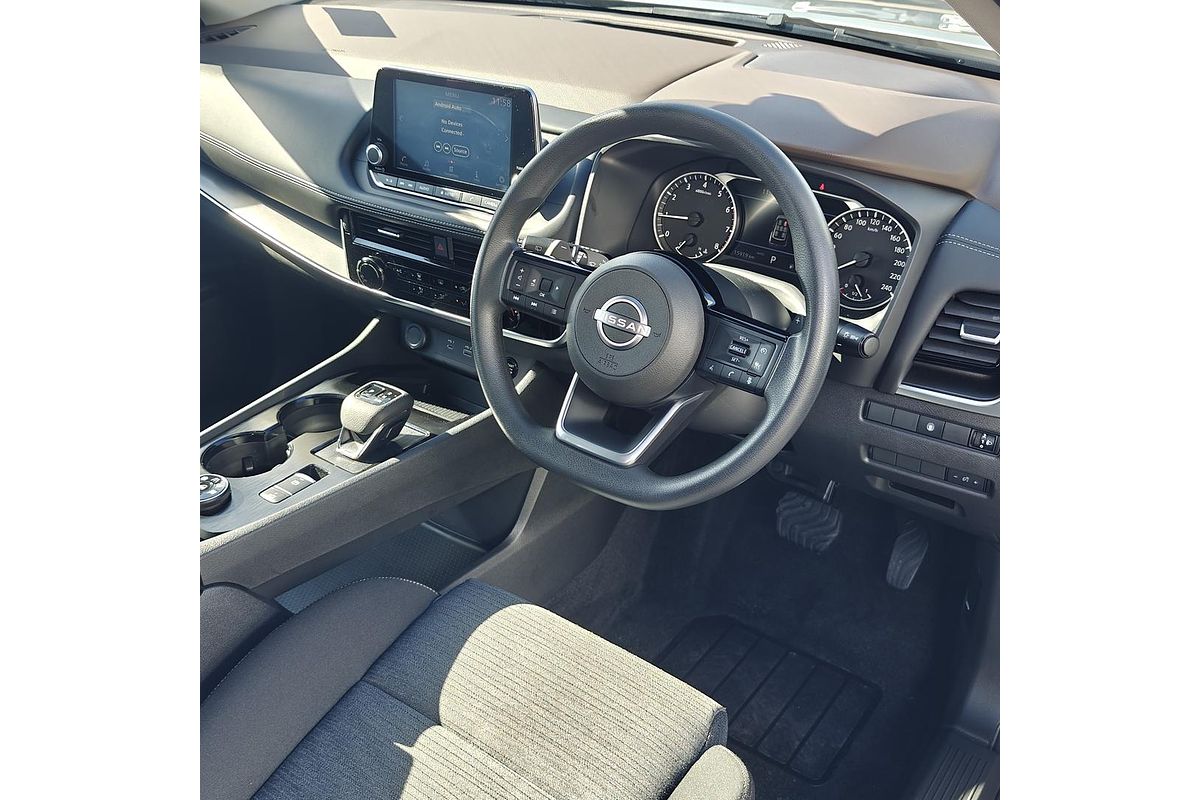 2024 Nissan X-TRAIL ST T33