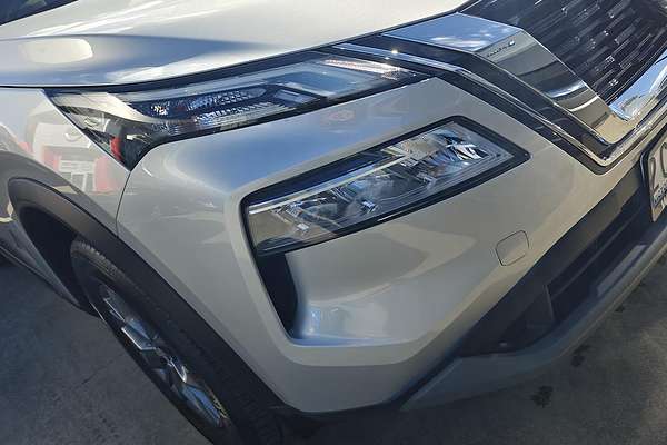 2024 Nissan X-TRAIL ST T33