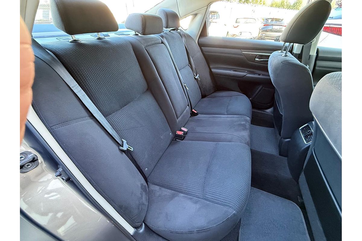 2015 Nissan Altima ST L33