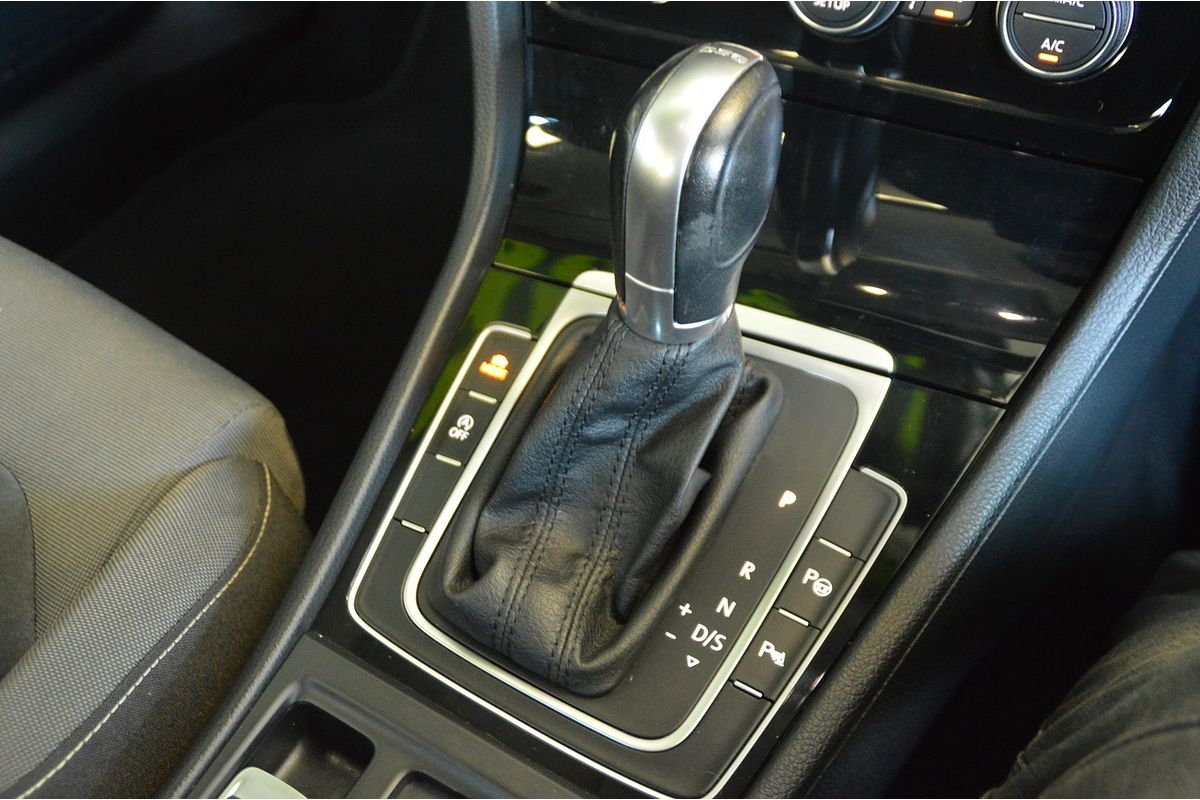 2014 Volkswagen Golf 110TDI Highline 7